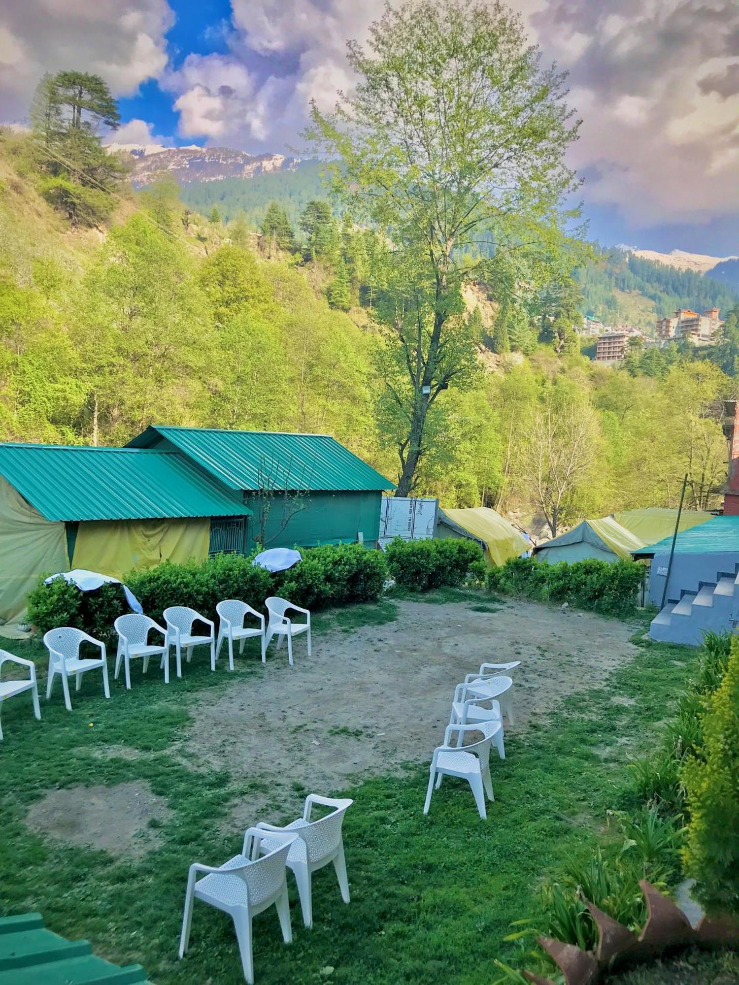 The Avenue Hotel , Manali A River Side Hotel Екстер'єр фото