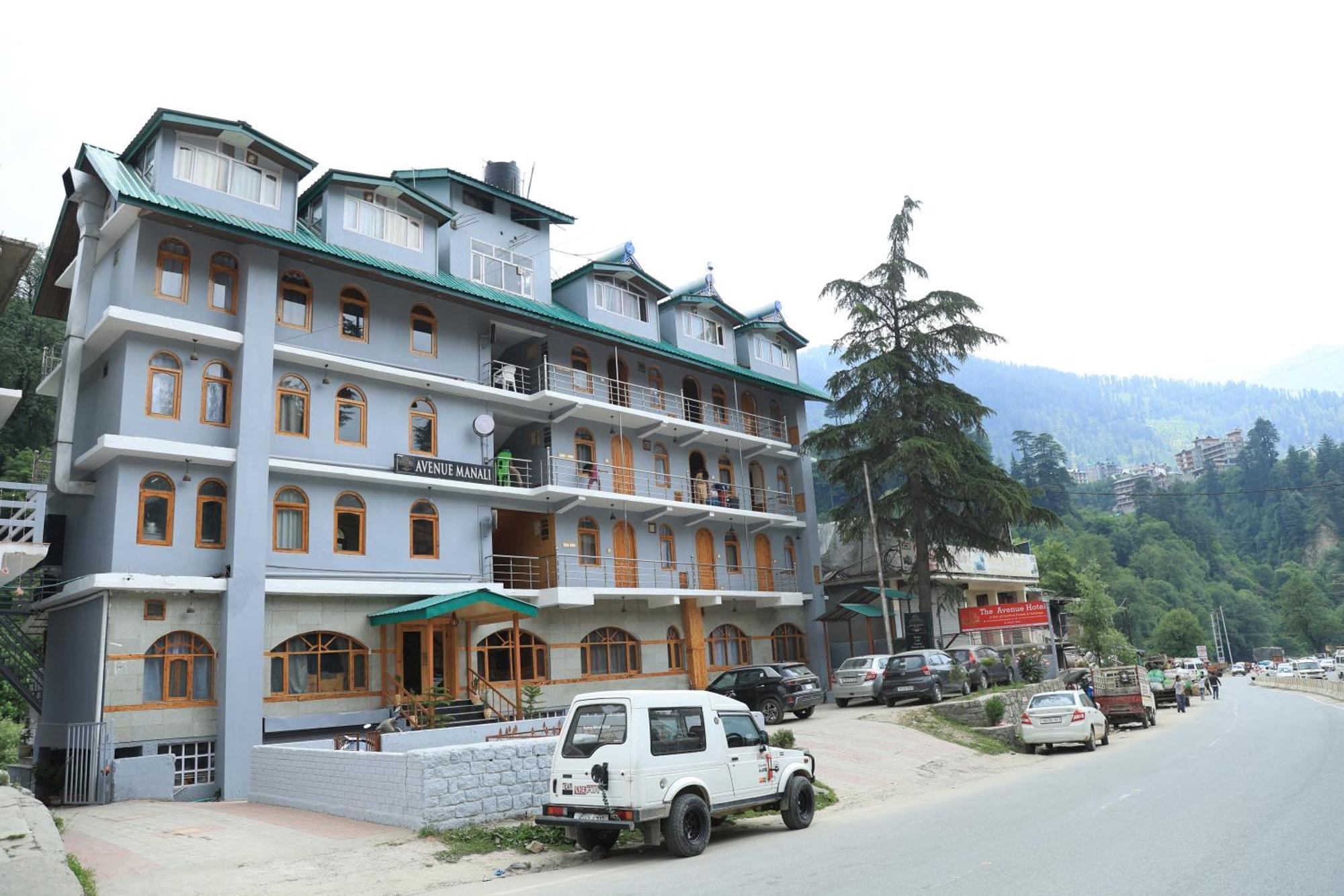 The Avenue Hotel , Manali A River Side Hotel Екстер'єр фото